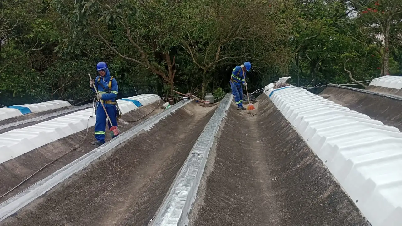 Limpeza De Telhado De Concreto